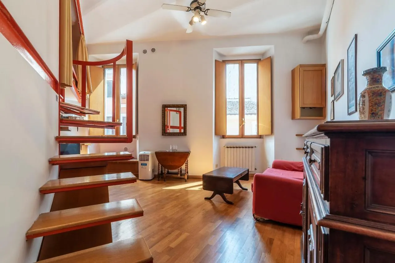 Piazza Santa Maria In Trastevere Cozy Flat Apartment Rome Italy