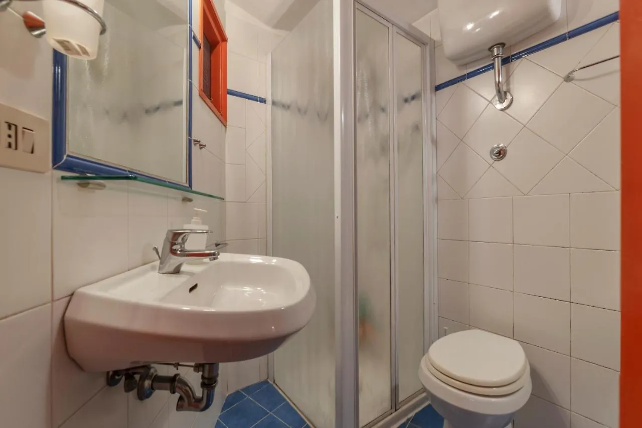 Piazza Santa Maria In Trastevere Cozy Flat Apartment Rome Italy